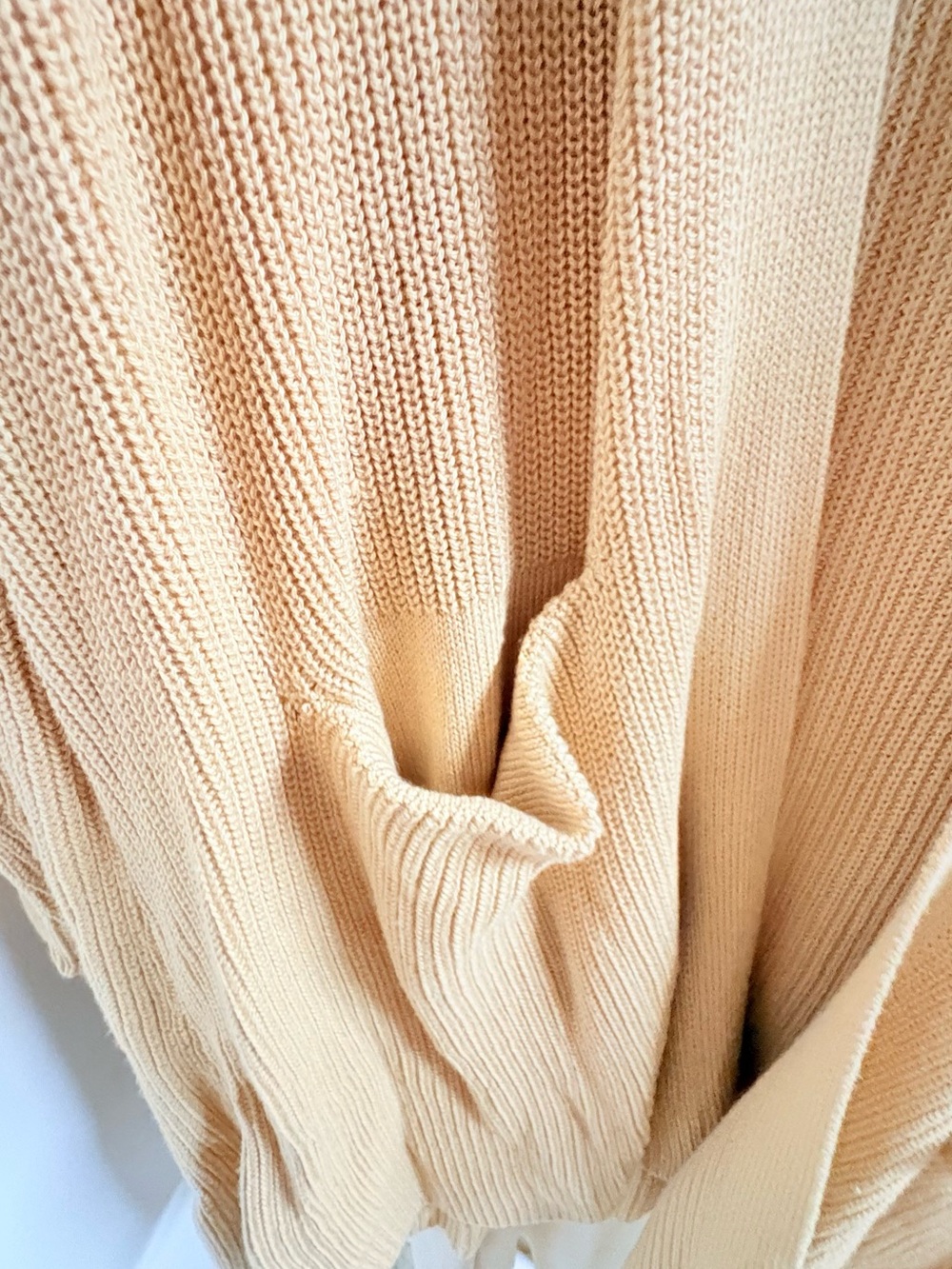 GAP Soft Cream Knit Women's Cardigan with Pocket